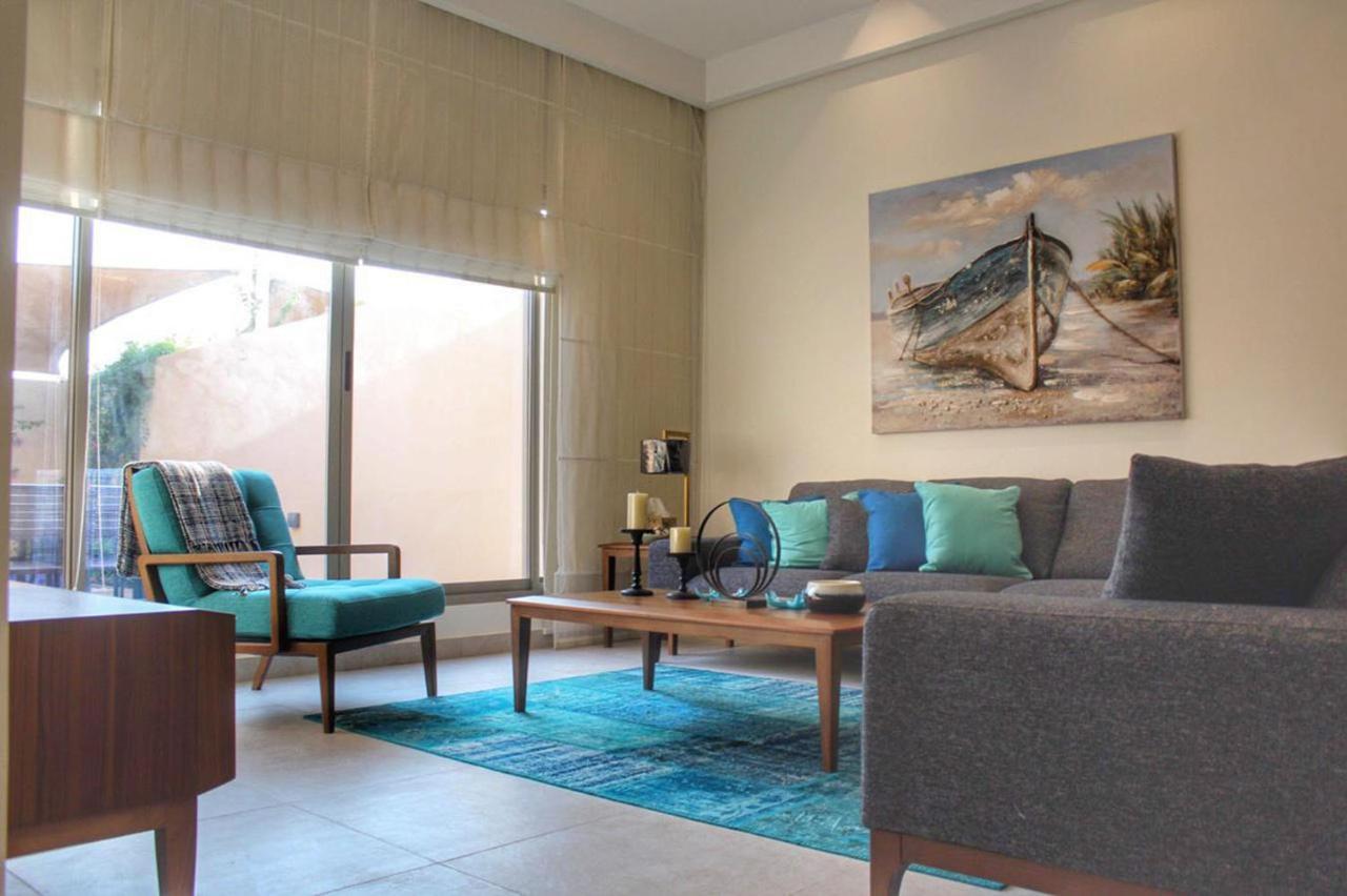 Jaw Resort & Spa Manama Exterior photo