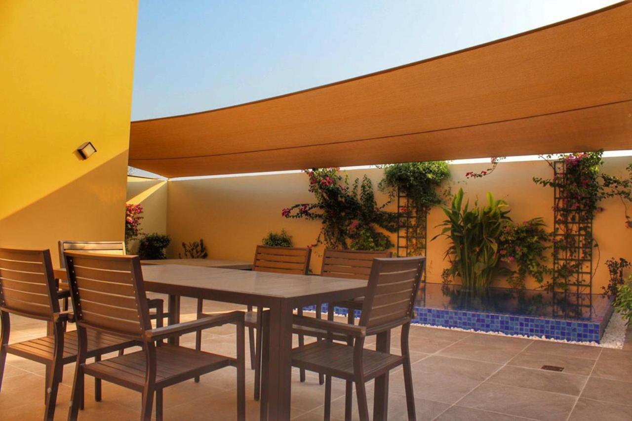 Jaw Resort & Spa Manama Exterior photo