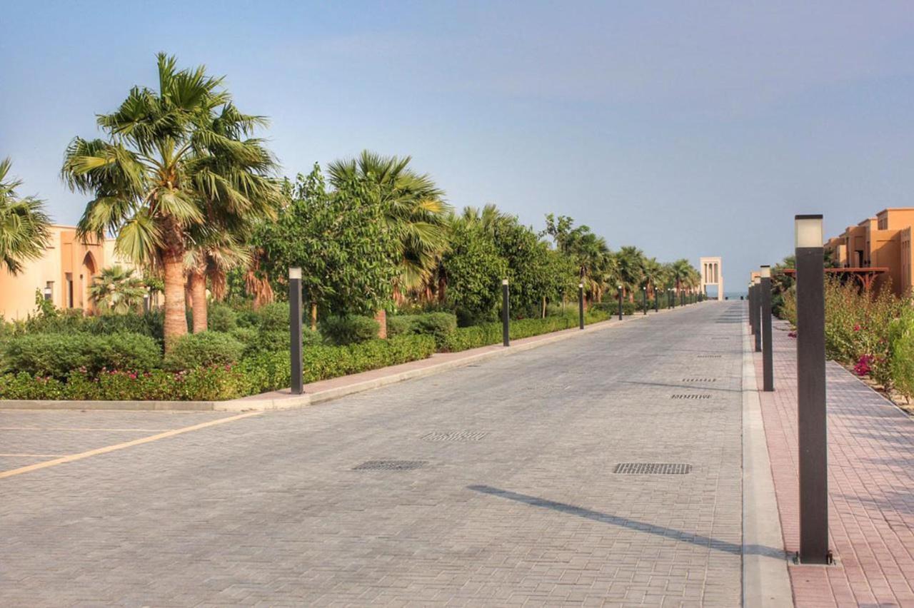 Jaw Resort & Spa Manama Exterior photo