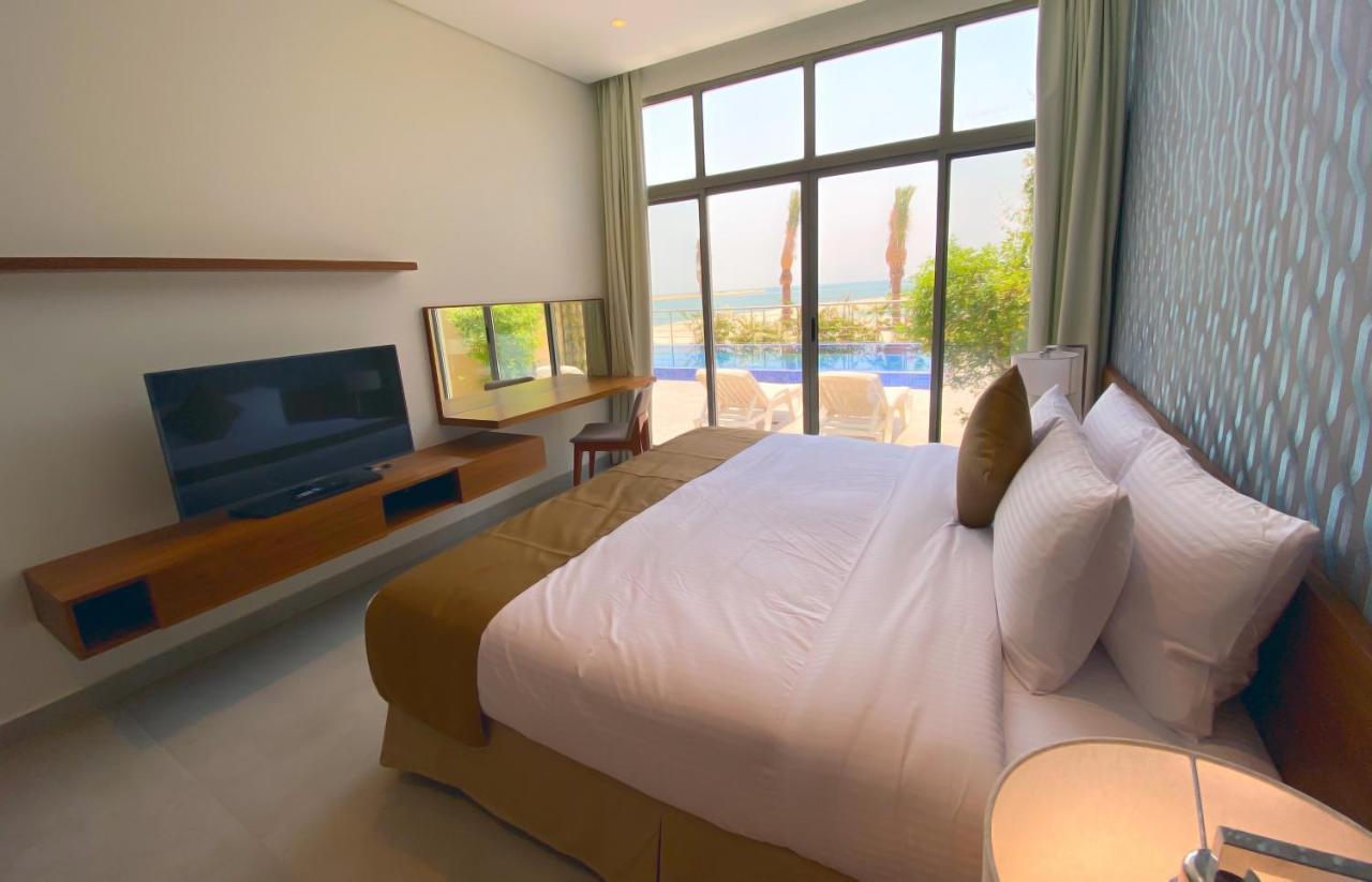 Jaw Resort & Spa Manama Exterior photo