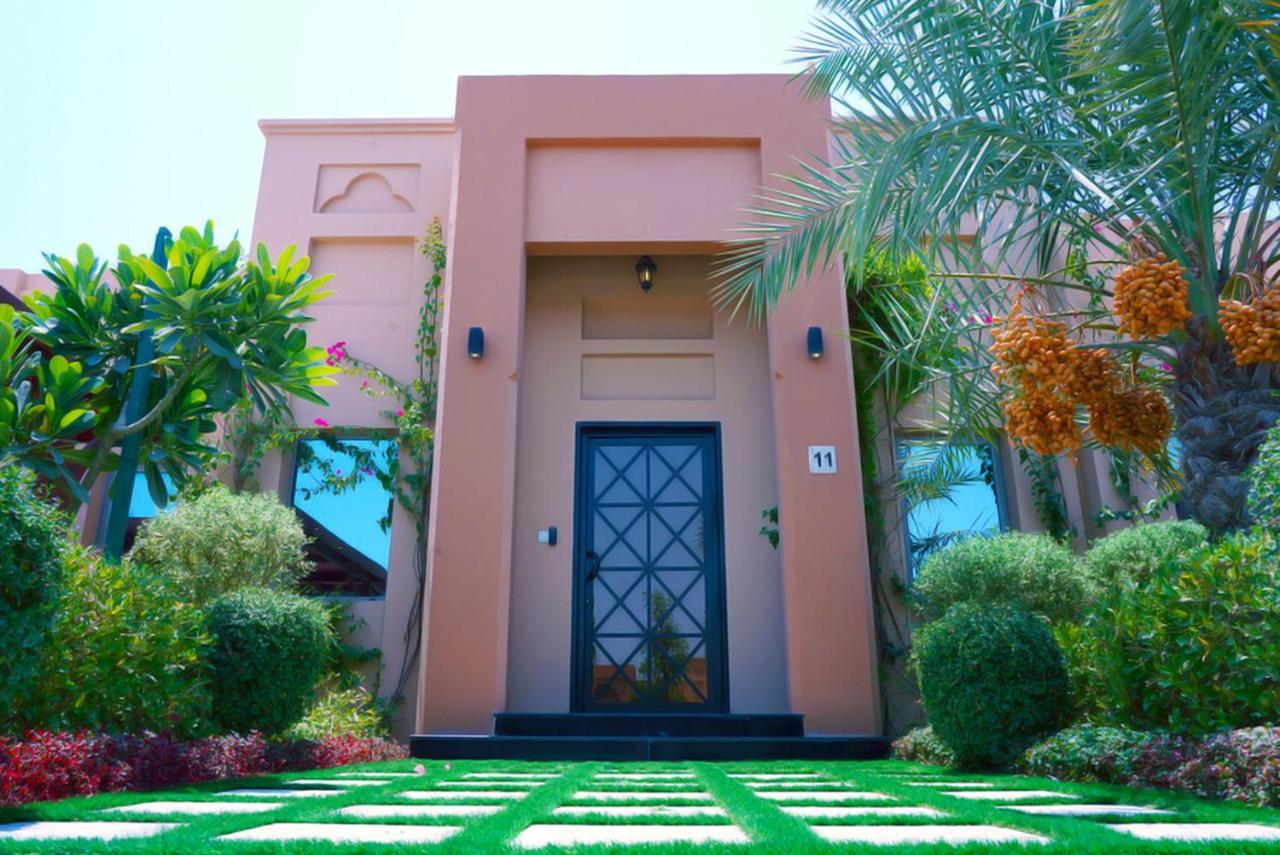 Jaw Resort & Spa Manama Exterior photo