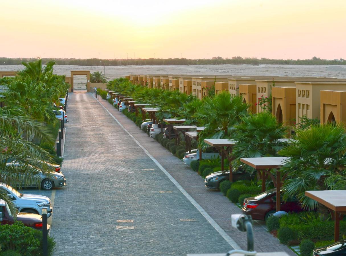 Jaw Resort & Spa Manama Exterior photo