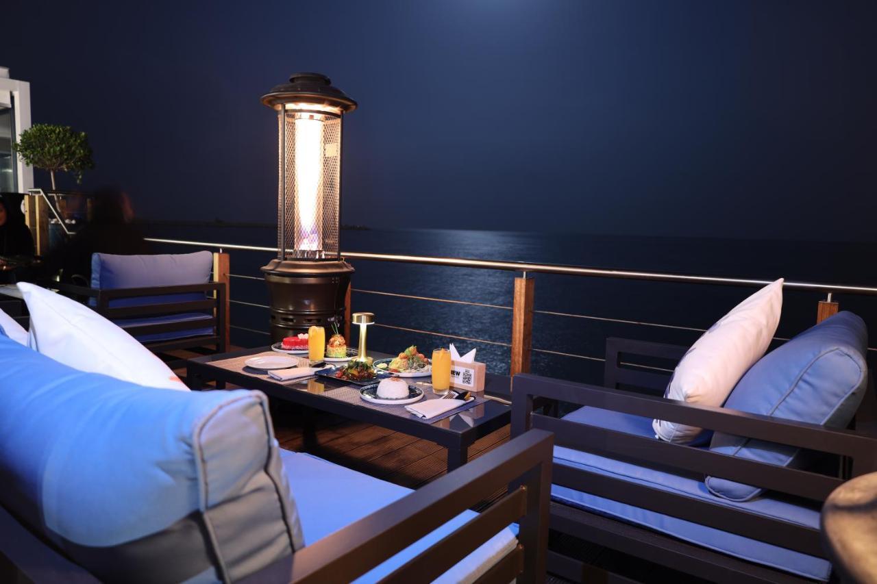 Jaw Resort & Spa Manama Exterior photo