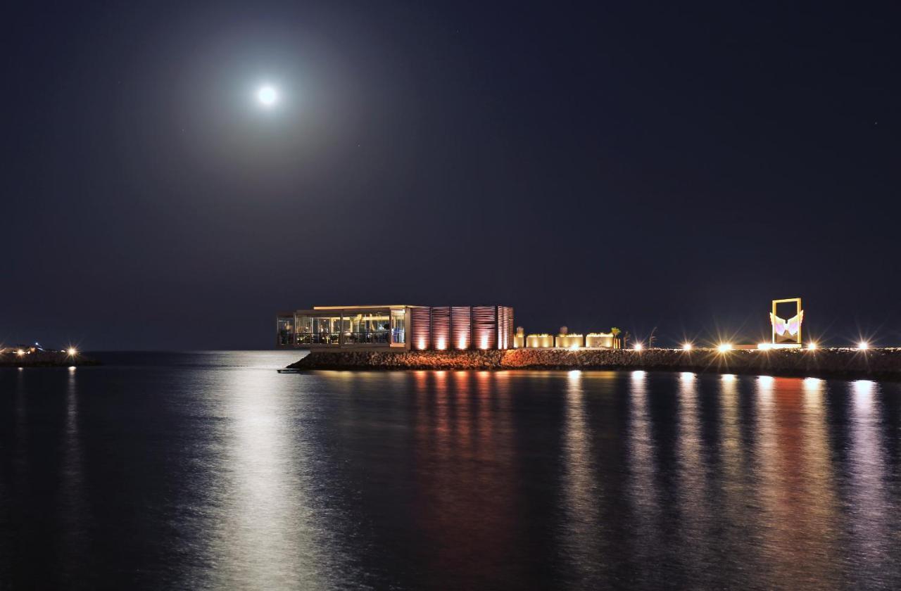 Jaw Resort & Spa Manama Exterior photo