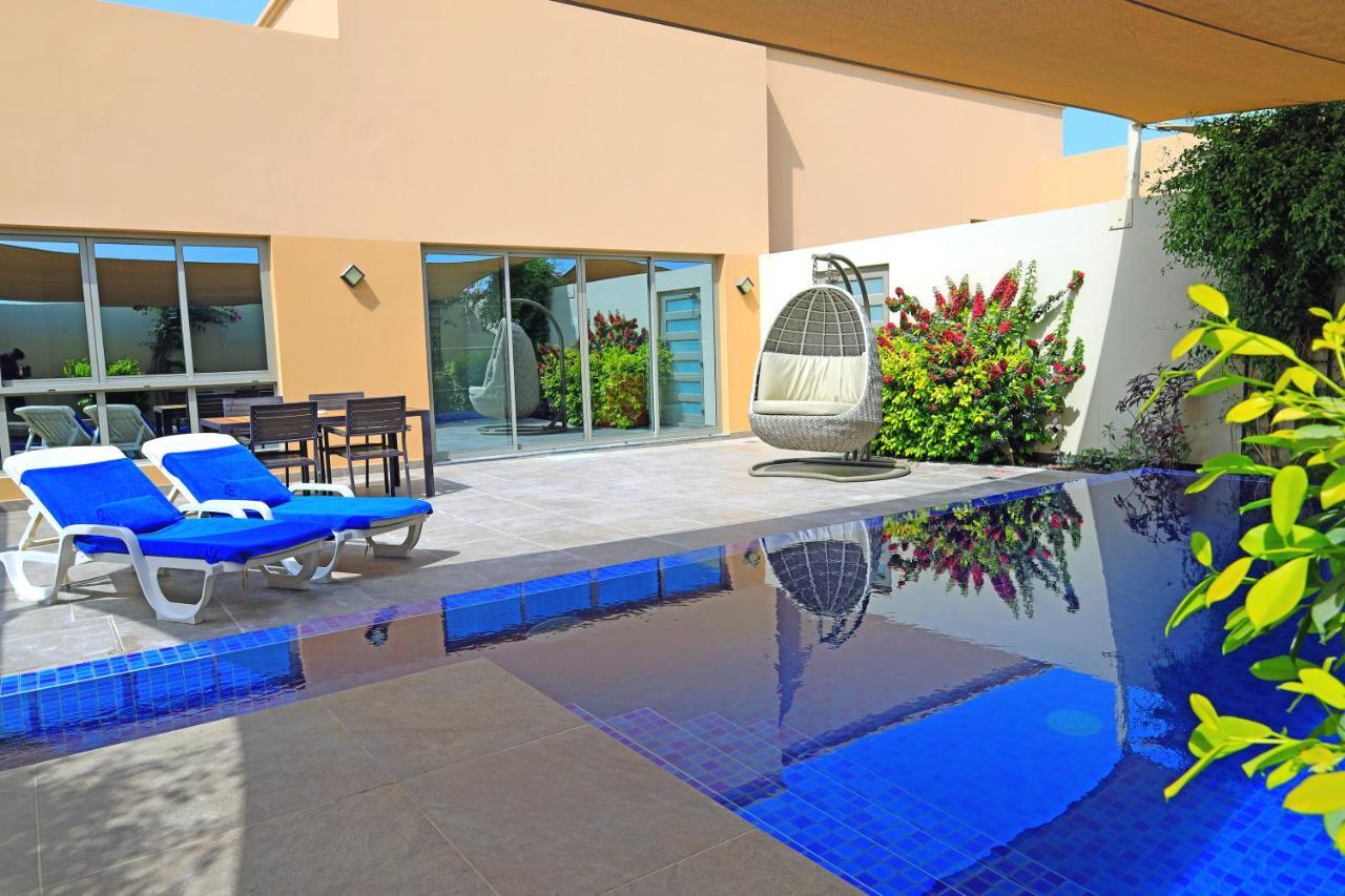 Jaw Resort & Spa Manama Exterior photo