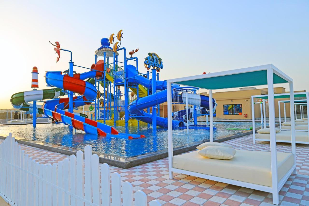 Jaw Resort & Spa Manama Exterior photo