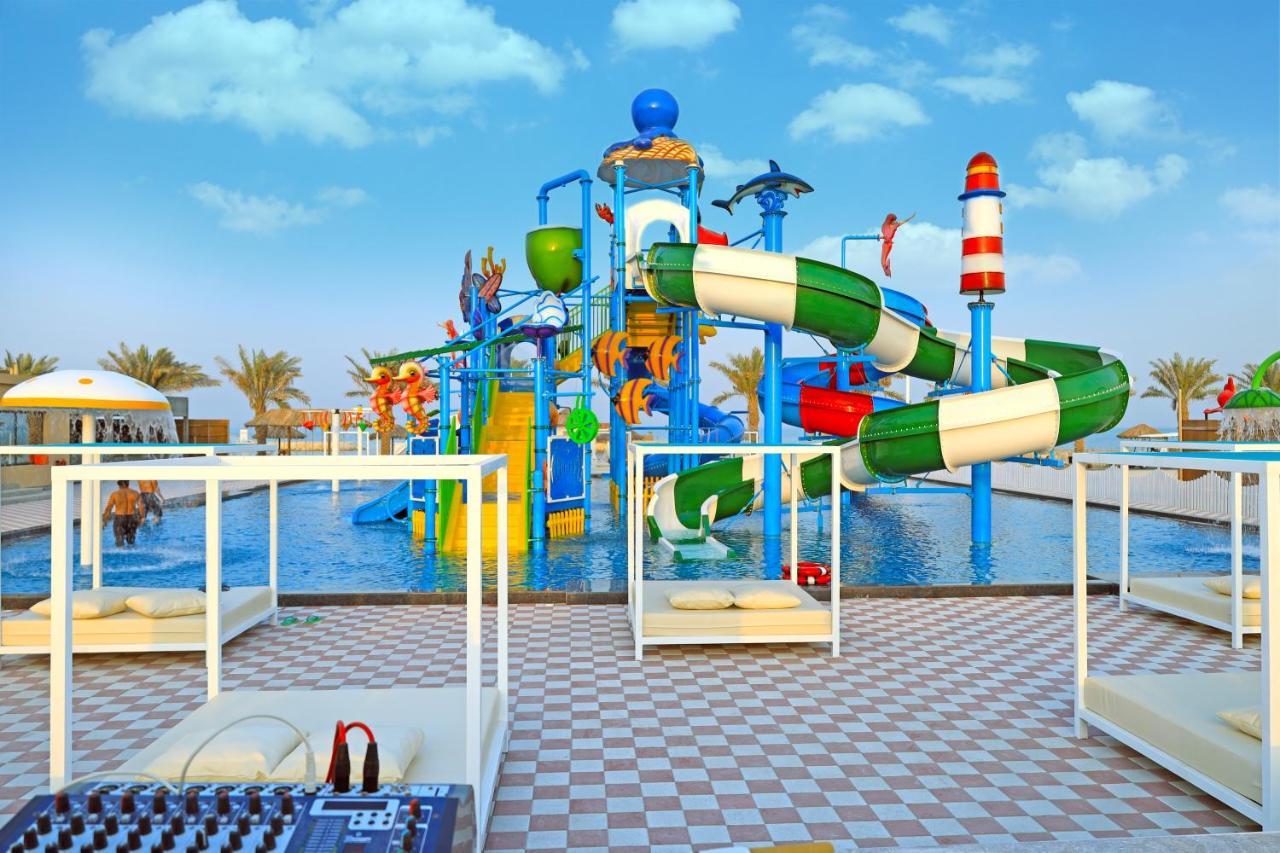 Jaw Resort & Spa Manama Exterior photo