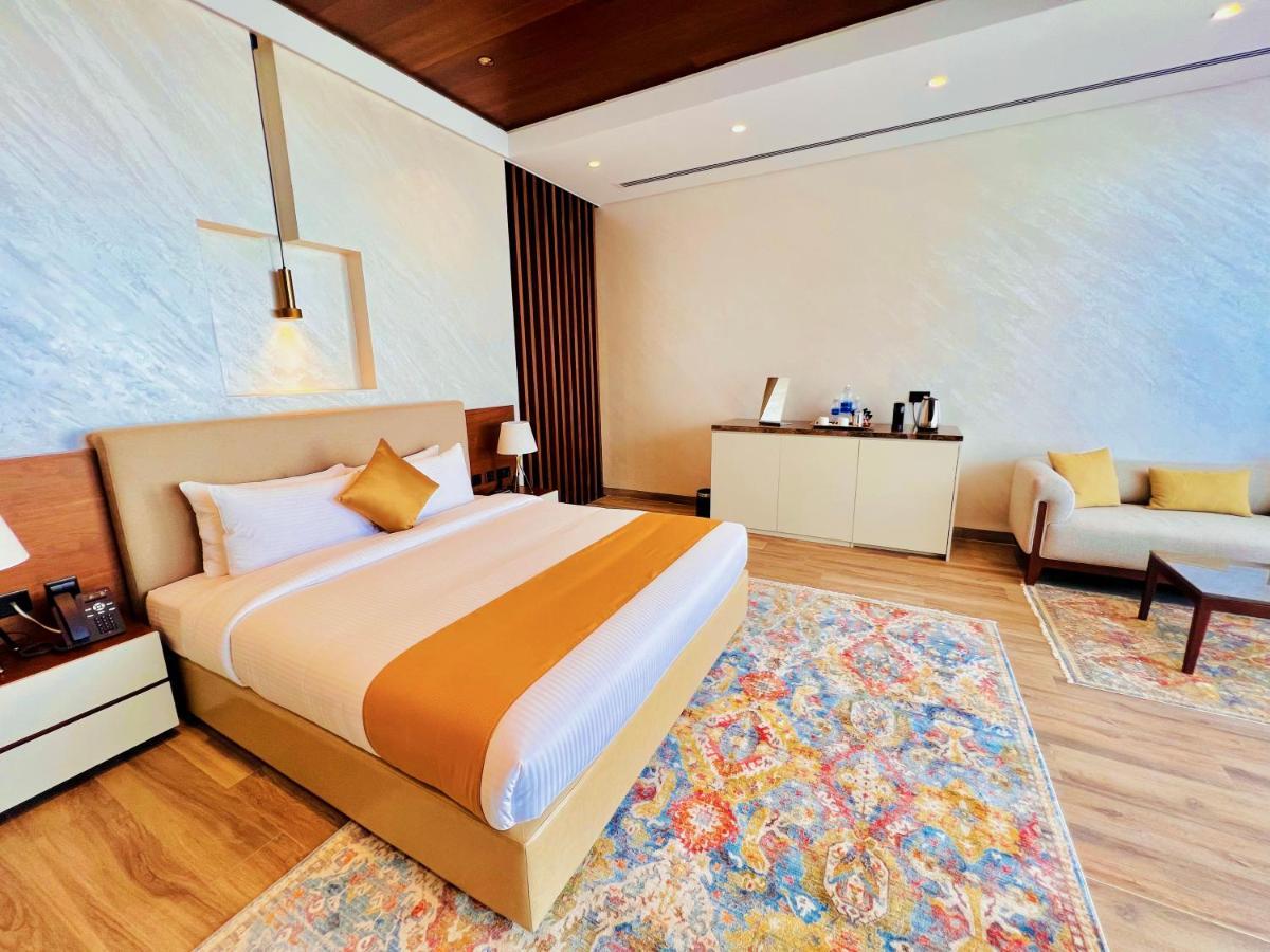 Jaw Resort & Spa Manama Exterior photo