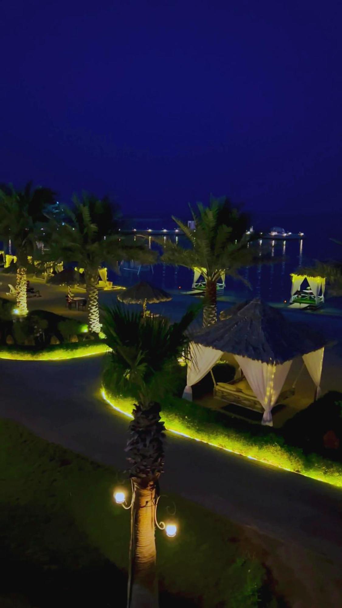 Jaw Resort & Spa Manama Exterior photo